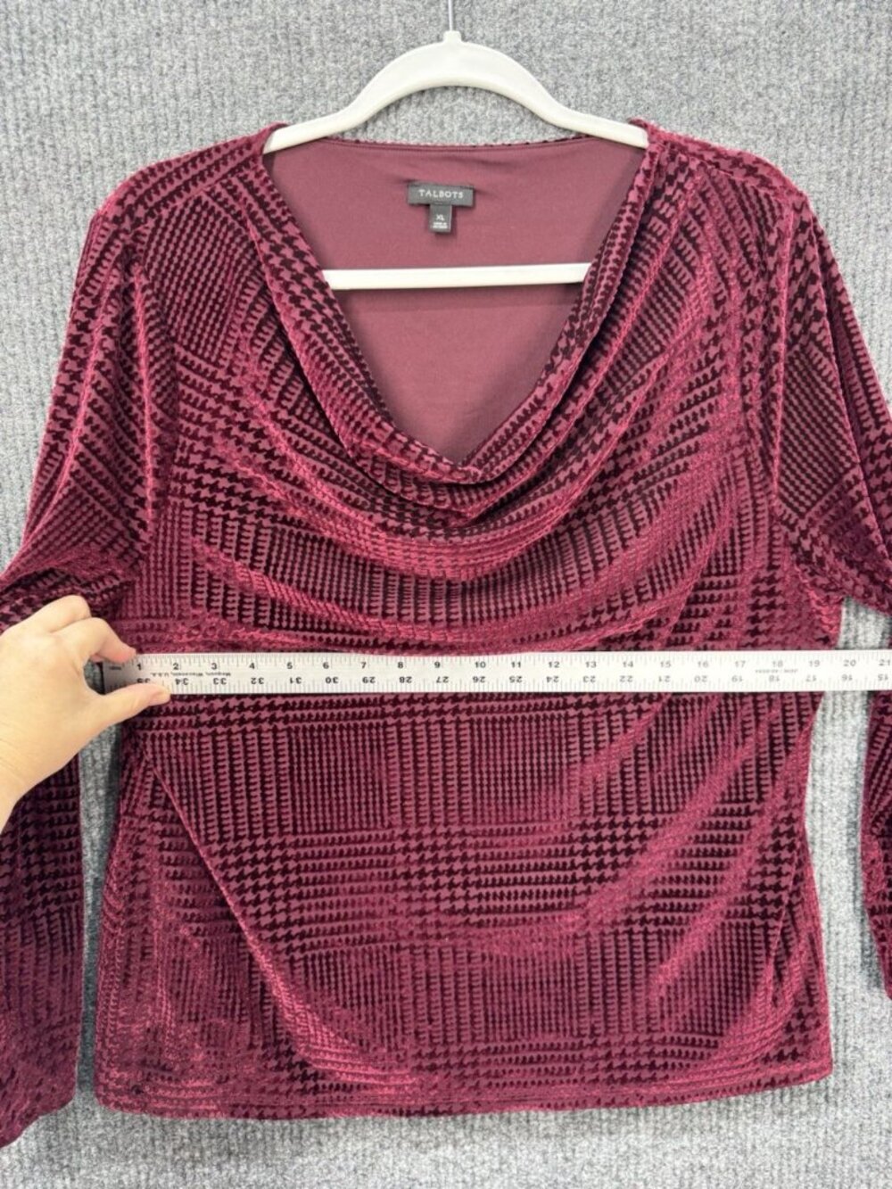 Talbots Burnout Velvet Top Womens XL Burgundy Cowl Neck Long Sleeve Houndstooth - Picture 8 of 9